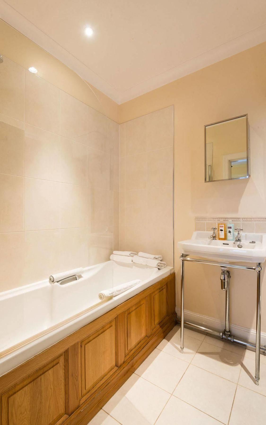 River House Inverness Bagian luar foto